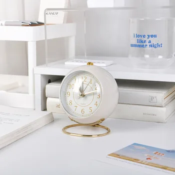 Europos Stalo Laikrodis Metalo, Stiklo Žadintuvas Mielas Mini Stalinis laikrodis su LUMINOVA Naktį Šviesos Namų Kambarį Apdaila