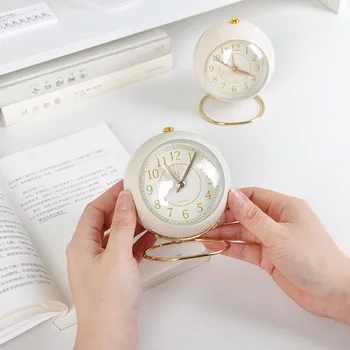 Europos Stalo Laikrodis Metalo, Stiklo Žadintuvas Mielas Mini Stalinis laikrodis su LUMINOVA Naktį Šviesos Namų Kambarį Apdaila