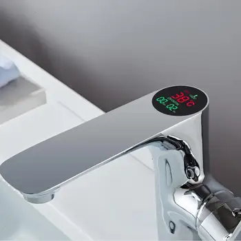 BAKALA Vonios kambarys LED Skaitmeninis baseino Vandens Maišytuvas Galia Baseino Žalvario Maišytuvas chromuotas vidutinio ekranas Maišytuvas Smart Bakstelėkite B-3035