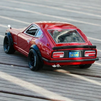 Maisto 1:18 1971 m. Nissan Datsun 240Z Velnio edition Raudonos spalvos sportinį Automobilį Diecast Modelio Automobilių Žaislas Naujas, Box Nemokamas Pristatymas NAUJOS ATVYKIMAS